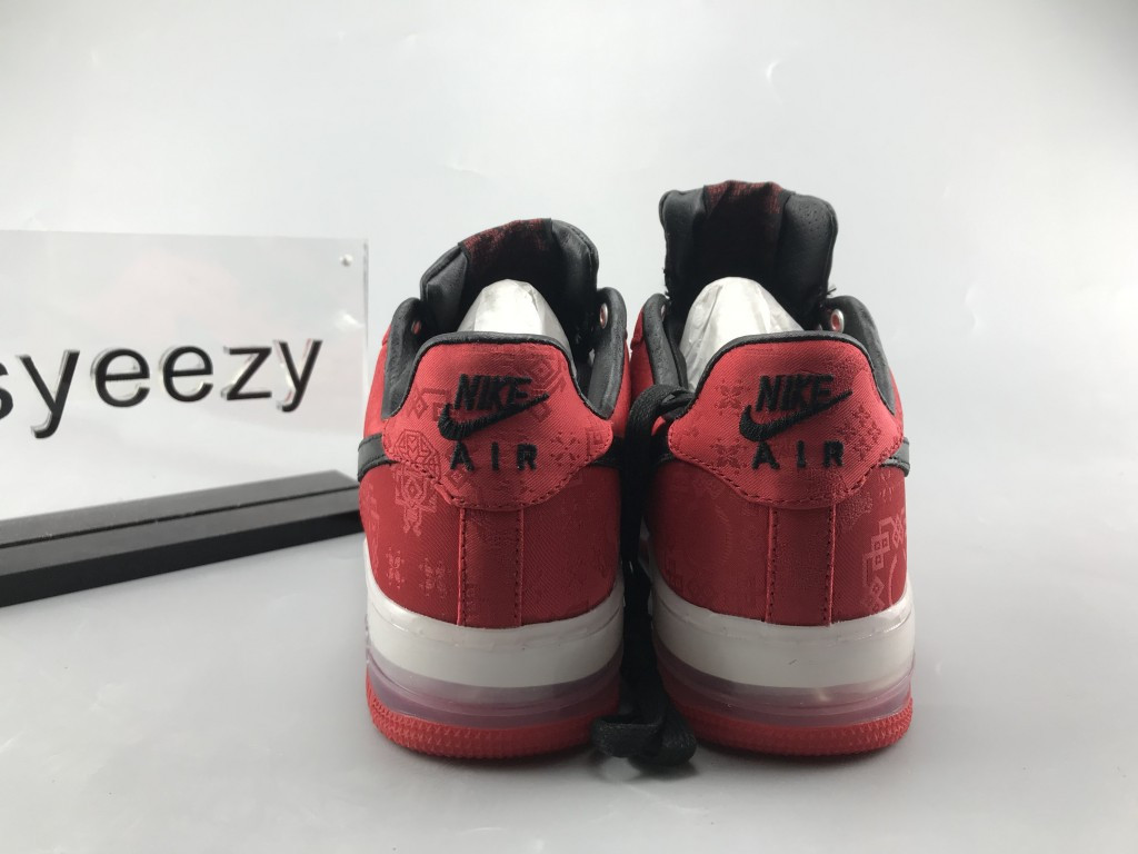 UA NIKE AIR FORCE 1 LOW 1WORLD CLOT