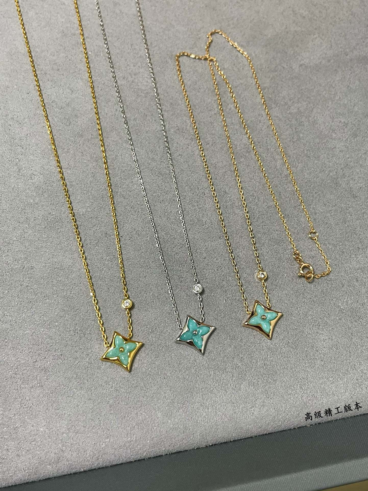 L0vis Vvtt0n Amazonite Square Necklace