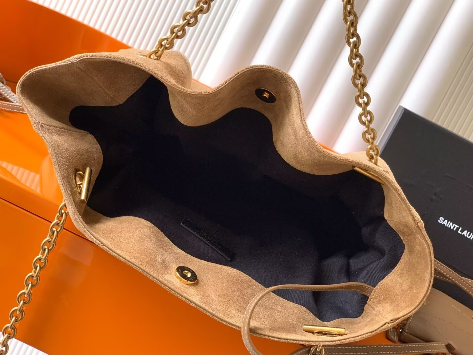 Y51 JAMIE Shopping in Suede 35x35x10cm