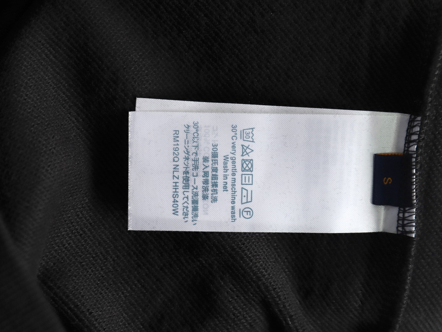 L0vis Vvtt0n Hoodies