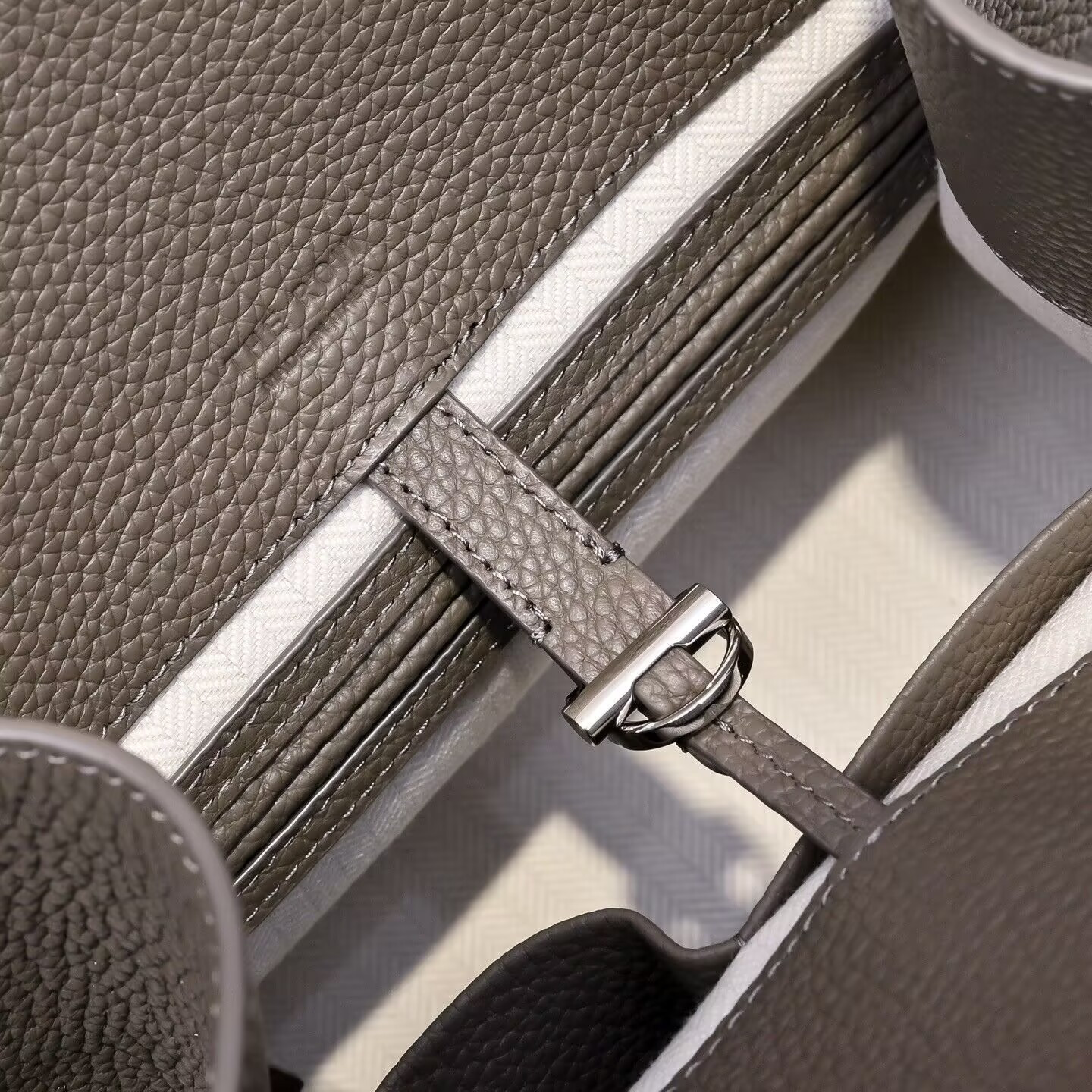 The R0w MARGAUX 12 32x15x25cm