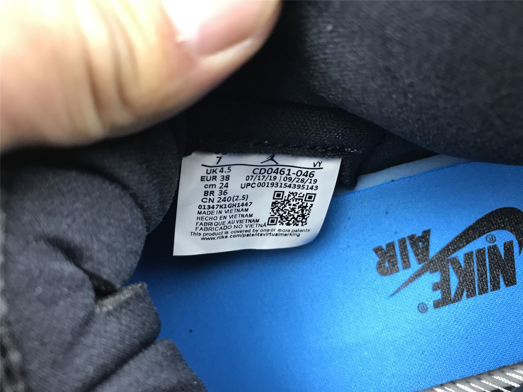 UA WMNS AIR JORDAN 1 HIGH OG "UNC TO CHICAGO"