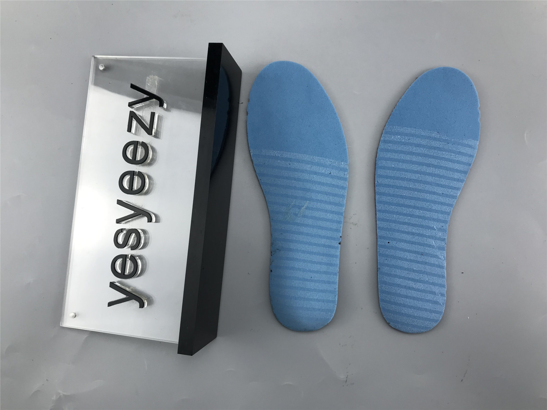 UA WMNS AIR JORDAN 1 HIGH OG "UNC TO CHICAGO"