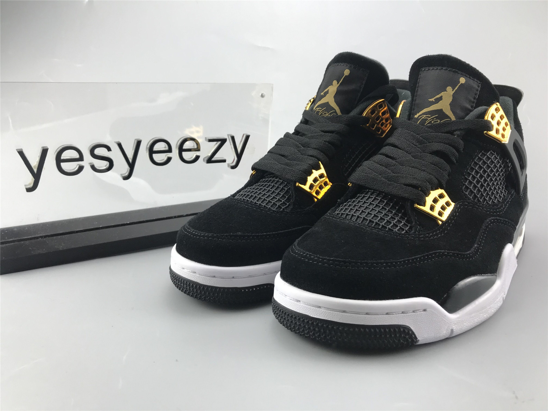 UA AIR JORDAN 4 RETRO "ROYALTY"