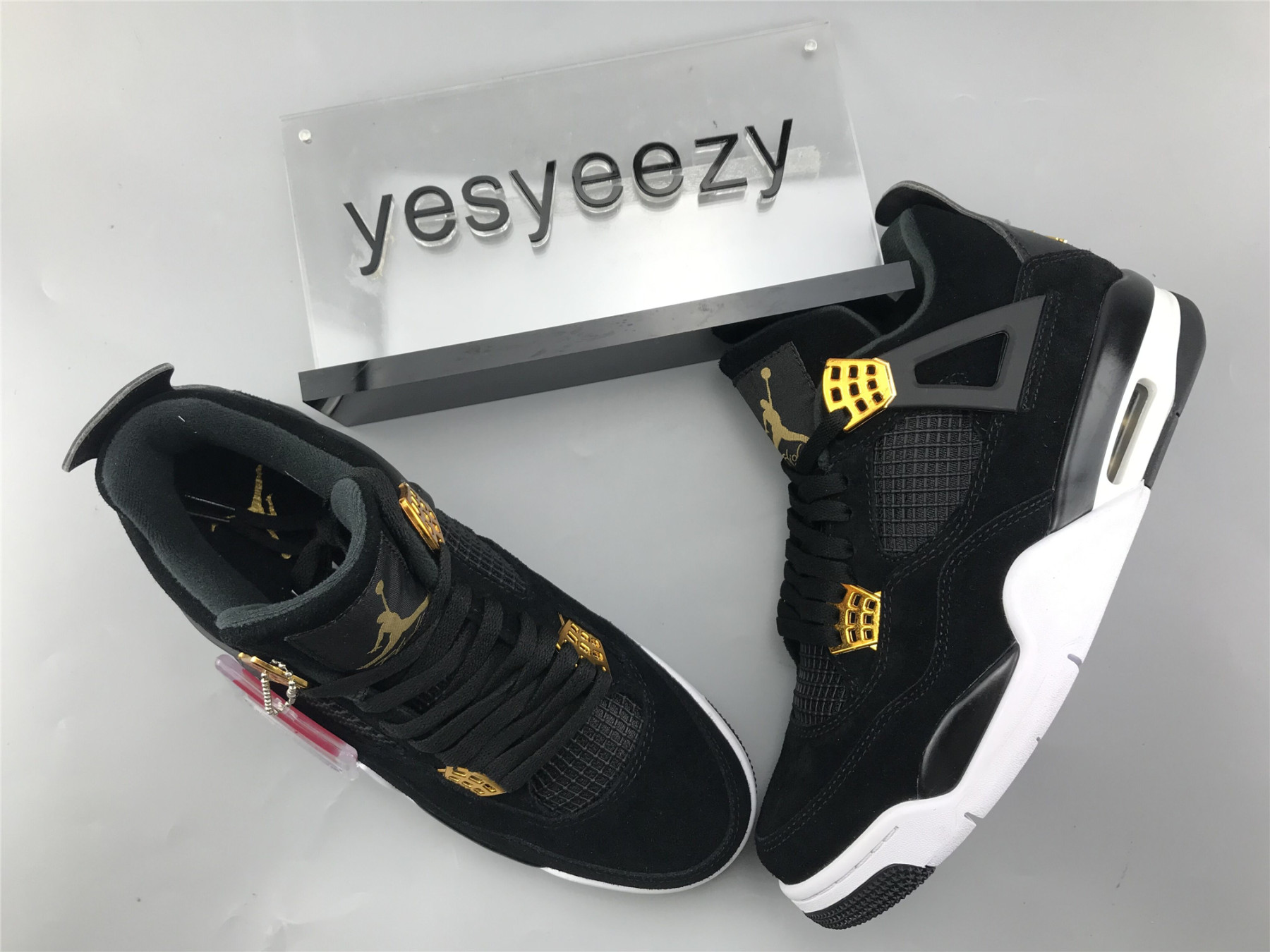 UA AIR JORDAN 4 RETRO "ROYALTY"