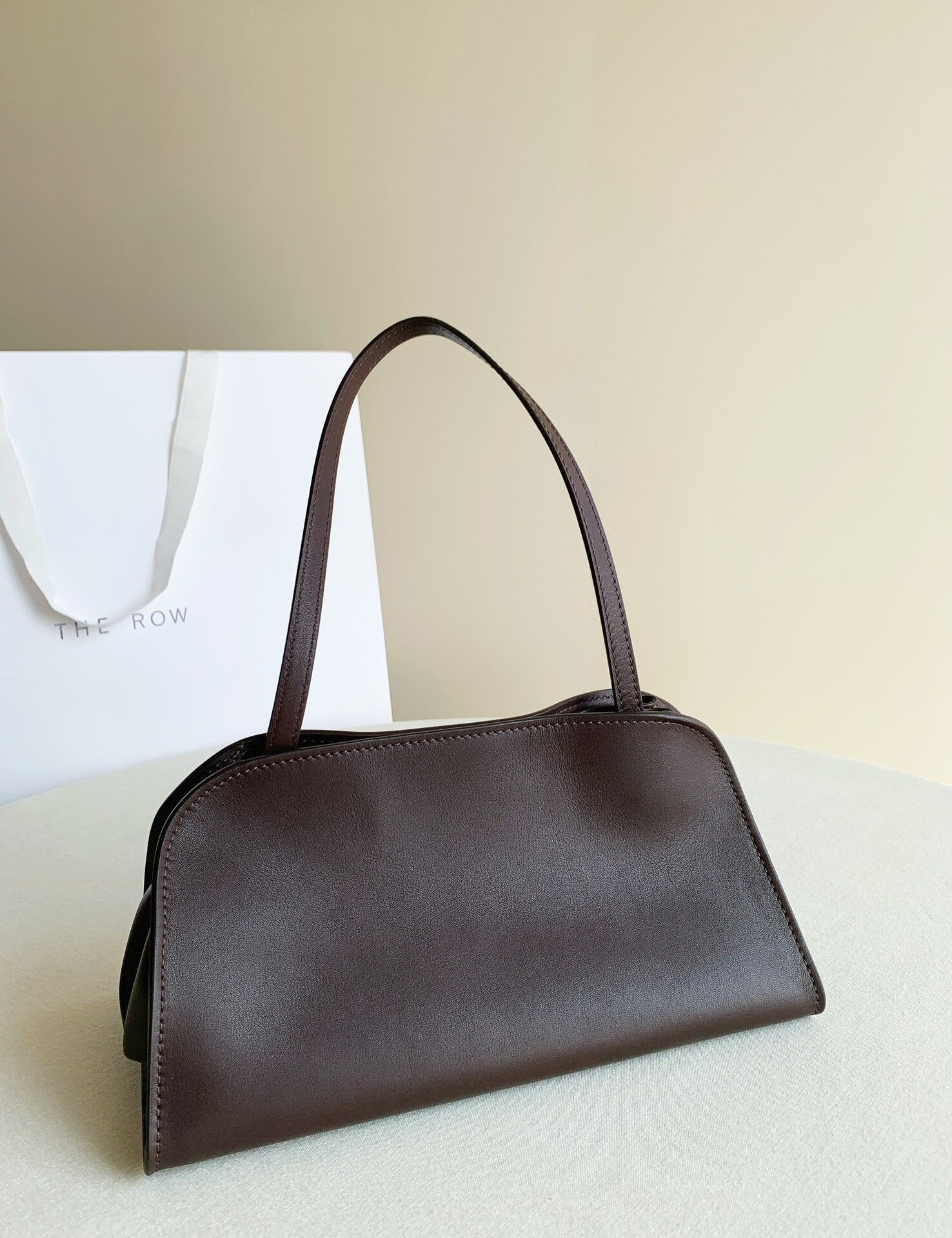 The R0w Peggy Clutch in Leather 28x13x14cm