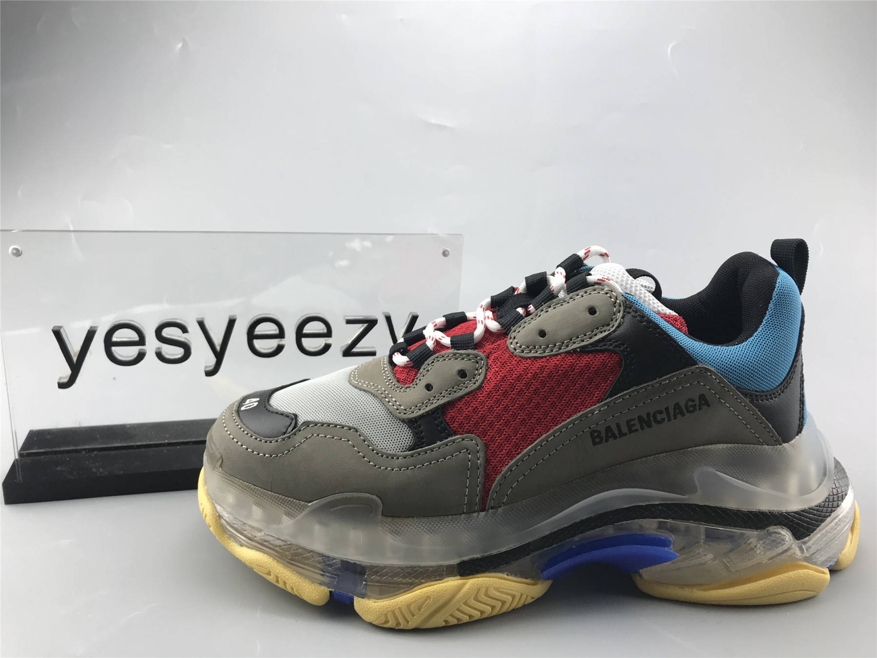 UA TRIPLE S CLEAR SOLE SNEAKER BLUE AND RED