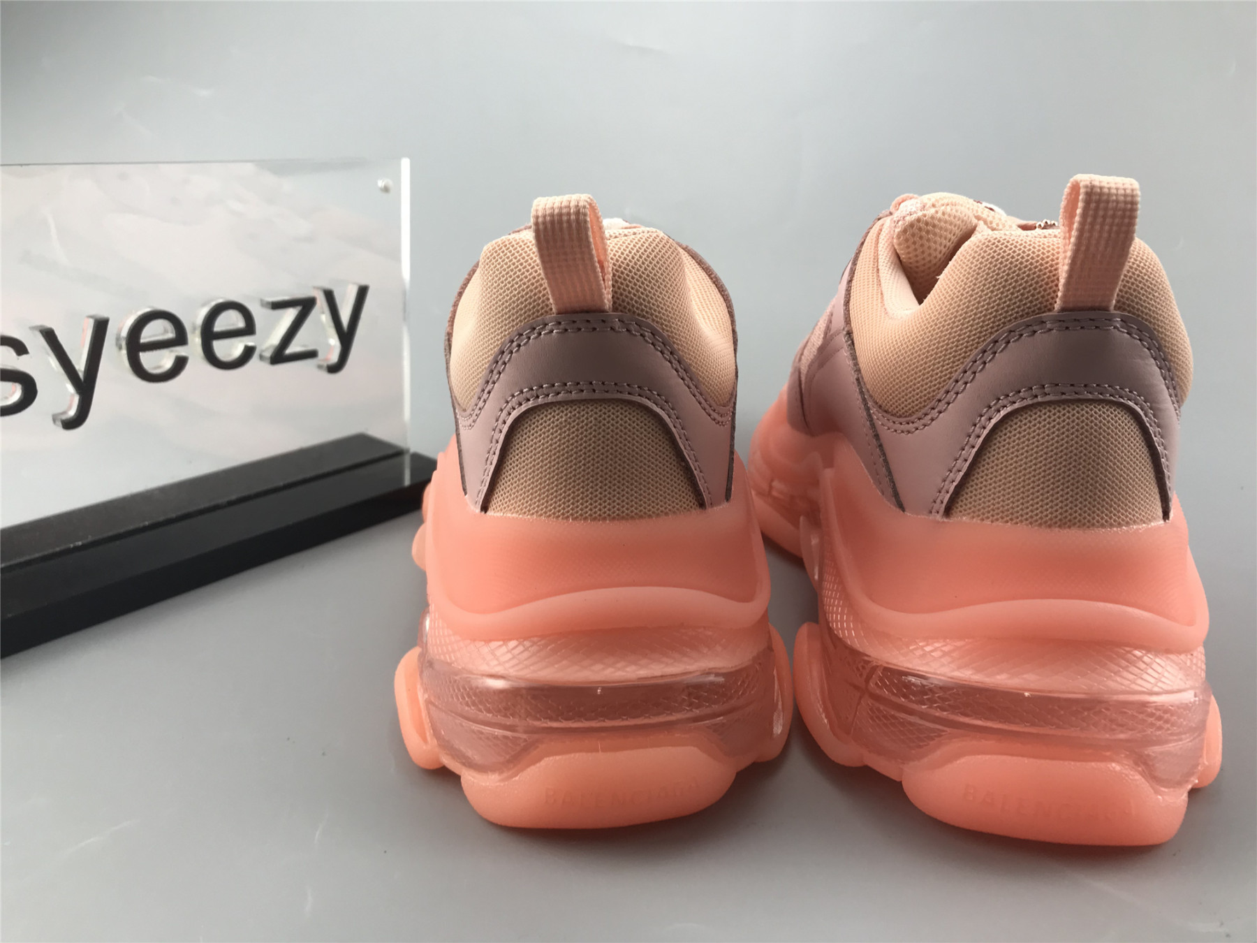 UA TRIPLE S SNEAKER PINK