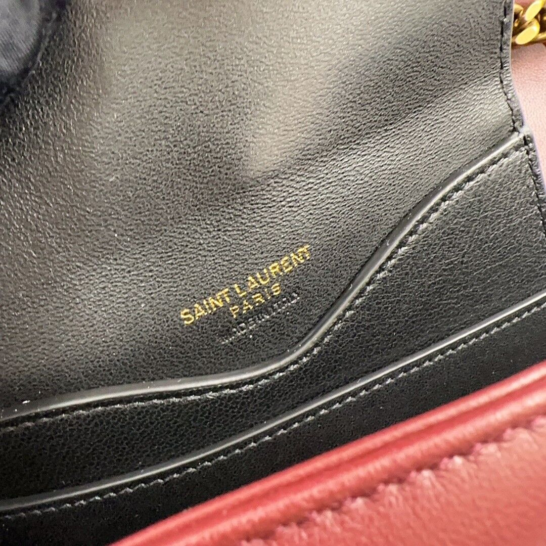 Y51 LOULOU small in MATELASSÉ lambskin 24x14x6cm