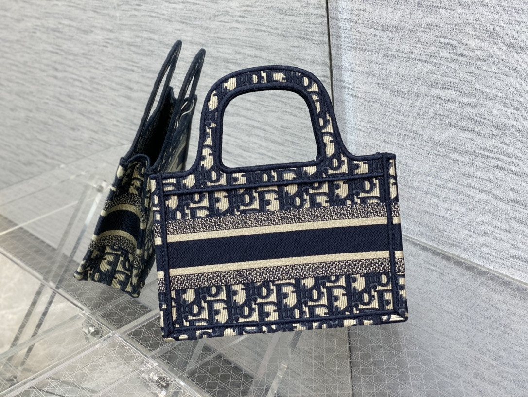 D10r BOOK TOTE SIZE MINI 23*7*17cm