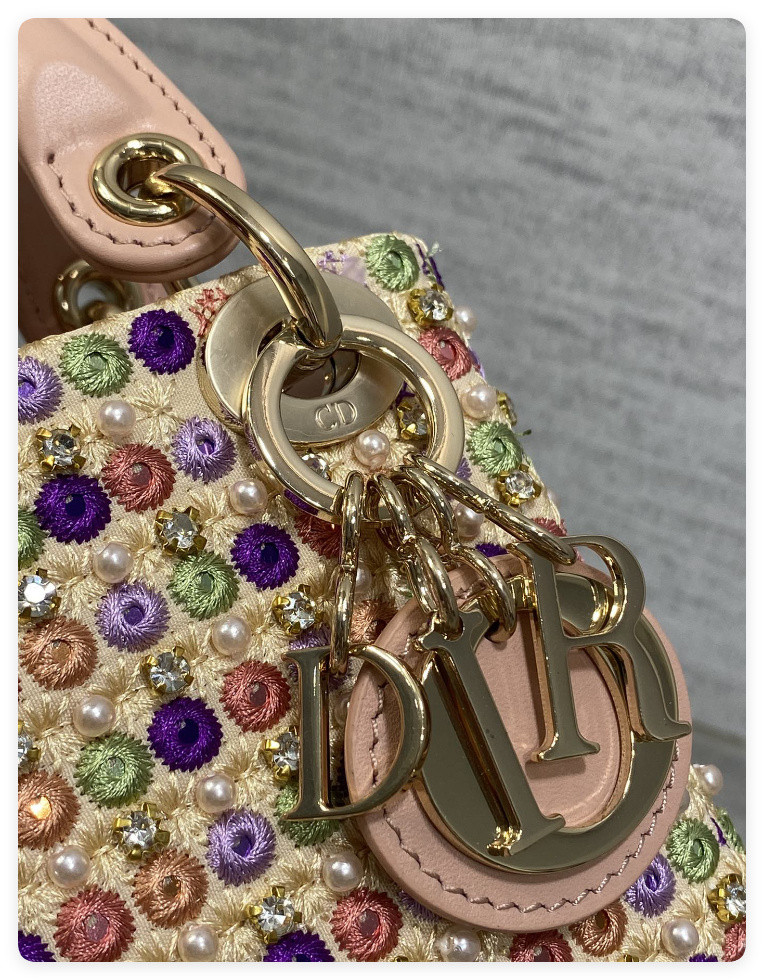 D10r Artistic Limited Edition Three-Gusset Lady D10r Micro Bag with Heavy Bead Embroidery 12x10x5cm