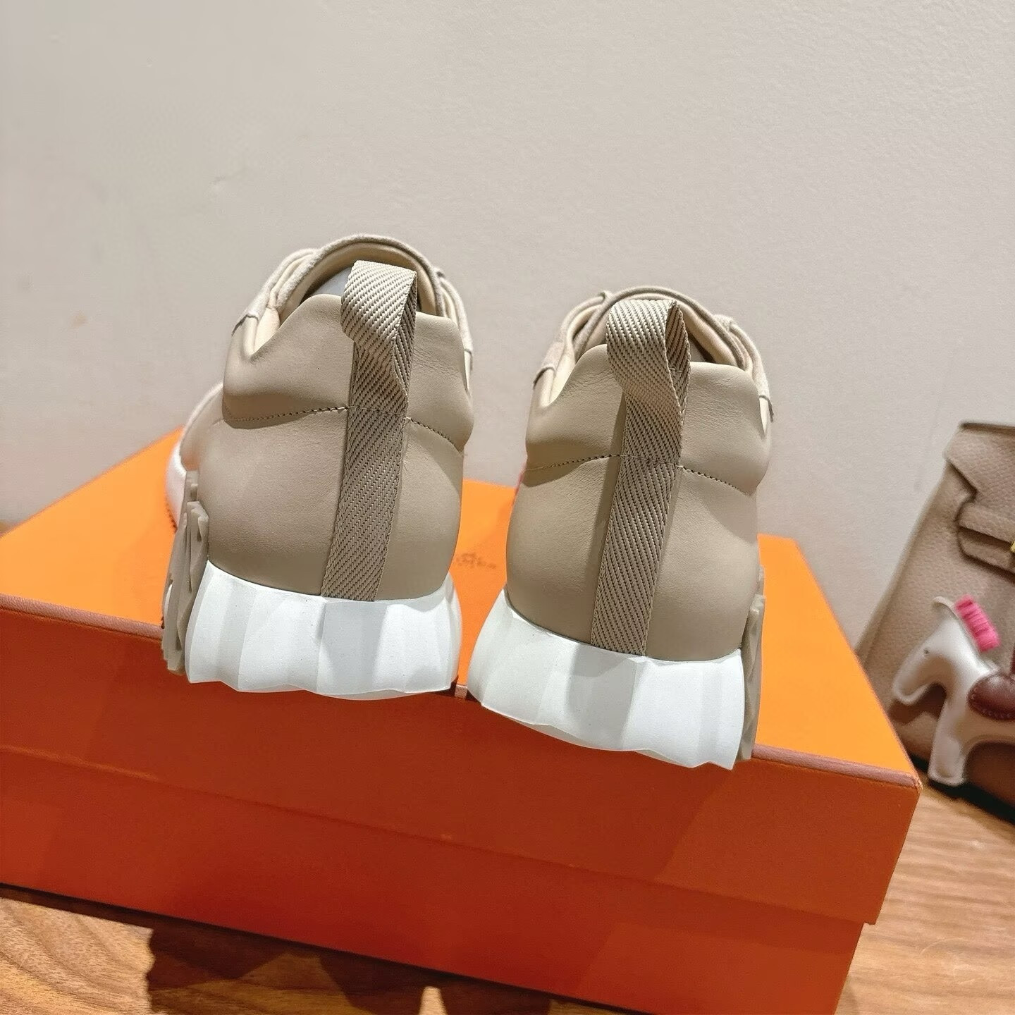 UA Hermès Bouncing Sneaker