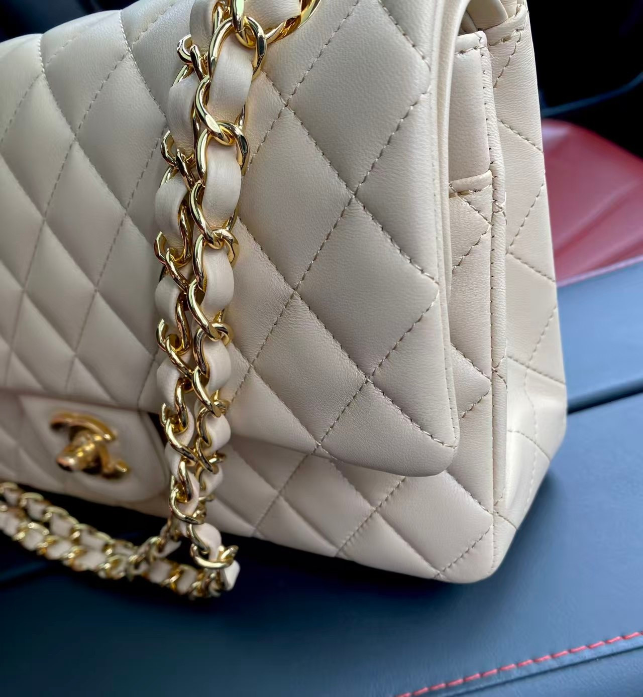 Ch**el Classic Flap Jumbo 25cm CF Khaki Gold 15.5x25.5x6.5cm