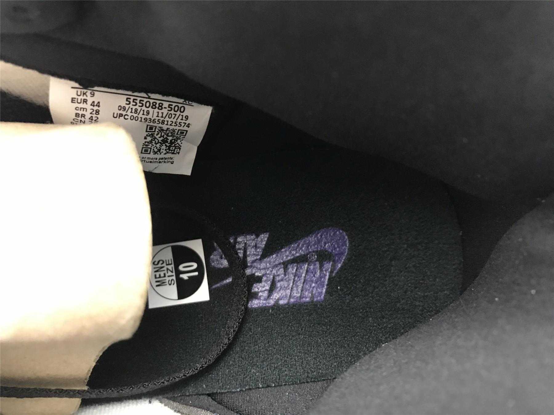 UA  AIR JORDAN 1 RETRO HIGH OG 