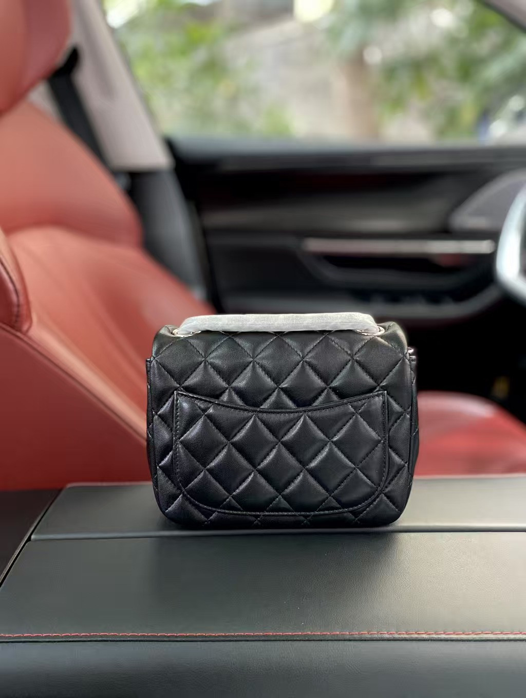 Ch**el Mini Classic Handbag Lambskin & Silver-Tone Metal Black 13.5x 17x8cm