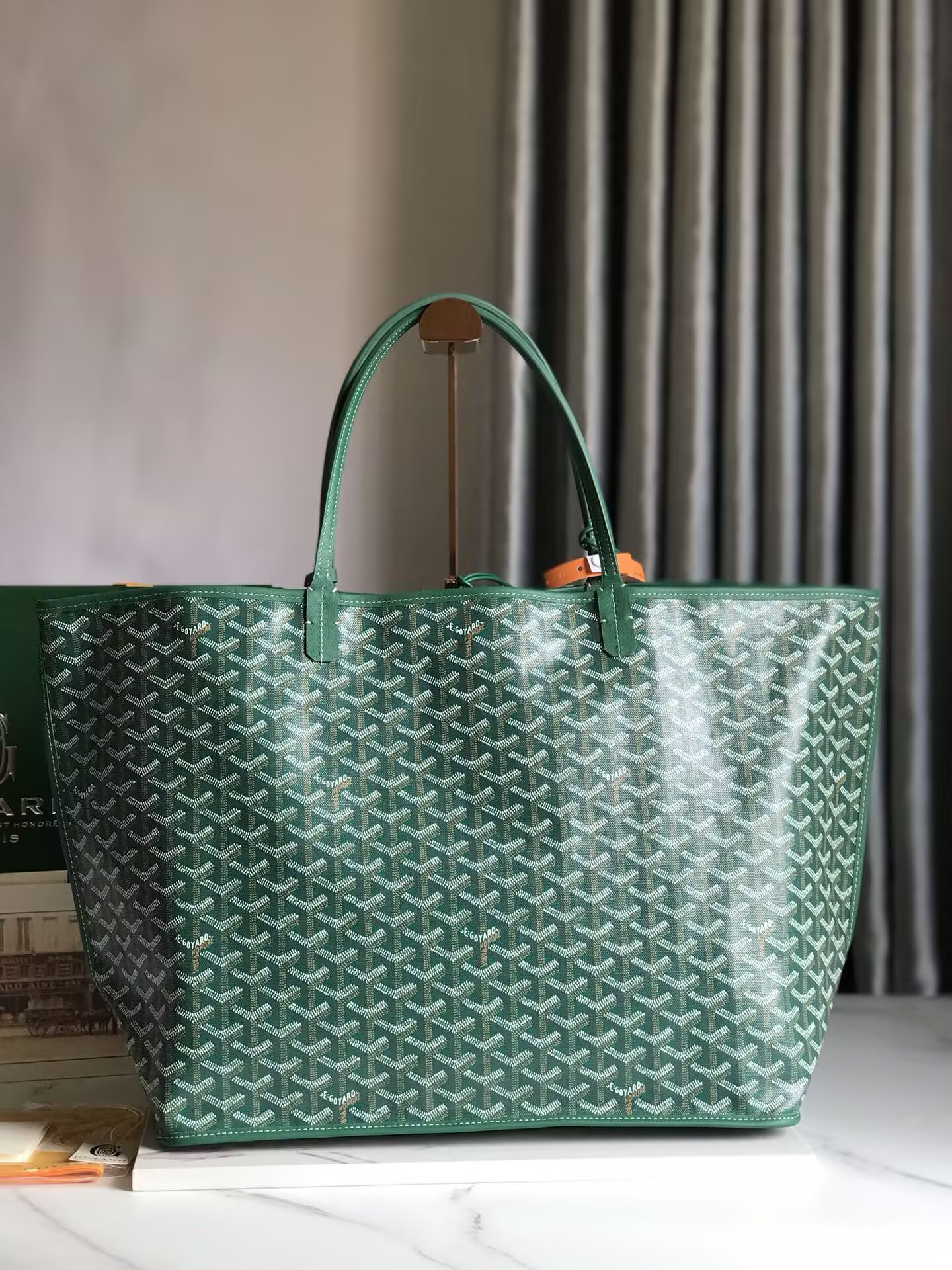 G09ard anjou gm bag 39x32x19cm