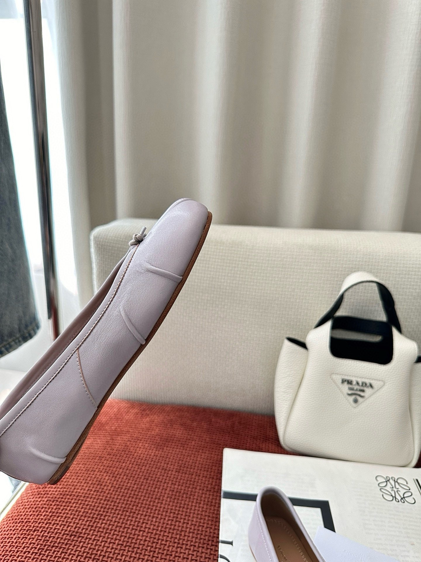 UA Ma1s0n Marg*e1a Tabi Leather Ballet Flats