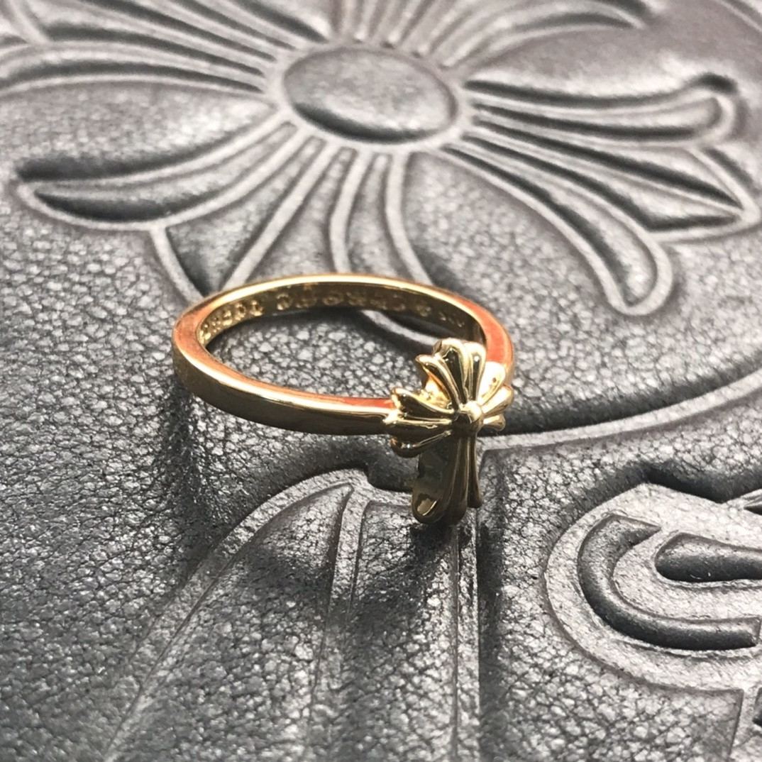 Ch*0me He**ts small cross flower ring