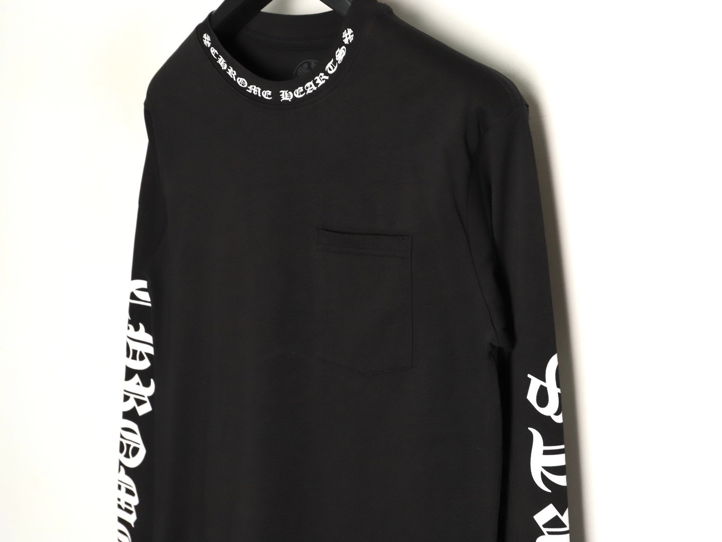 Ch*0me He**ts 25FW Long-sleeved T-shirt