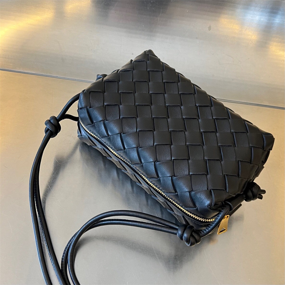 B0tt*ga Ven*ta Small Loop Cross-Body Bag 17x10x6cm