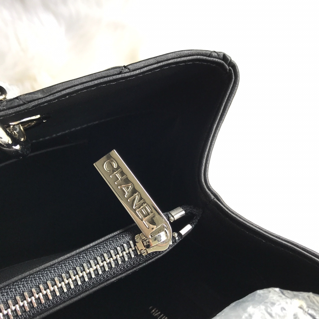 Ch**el GST HARDWARE 24X33X13CM