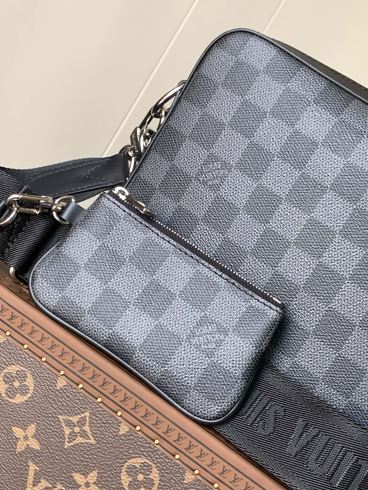 LV  TRIO MESSENGER N40519   25x18.5x7cm