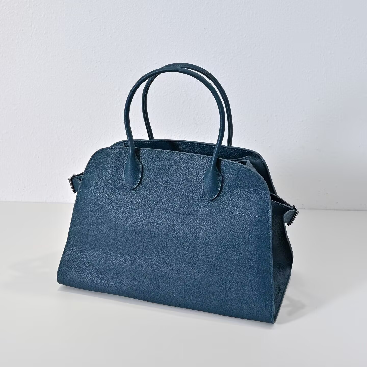 The R0w MARGAUX 15 38.5x16x30cm