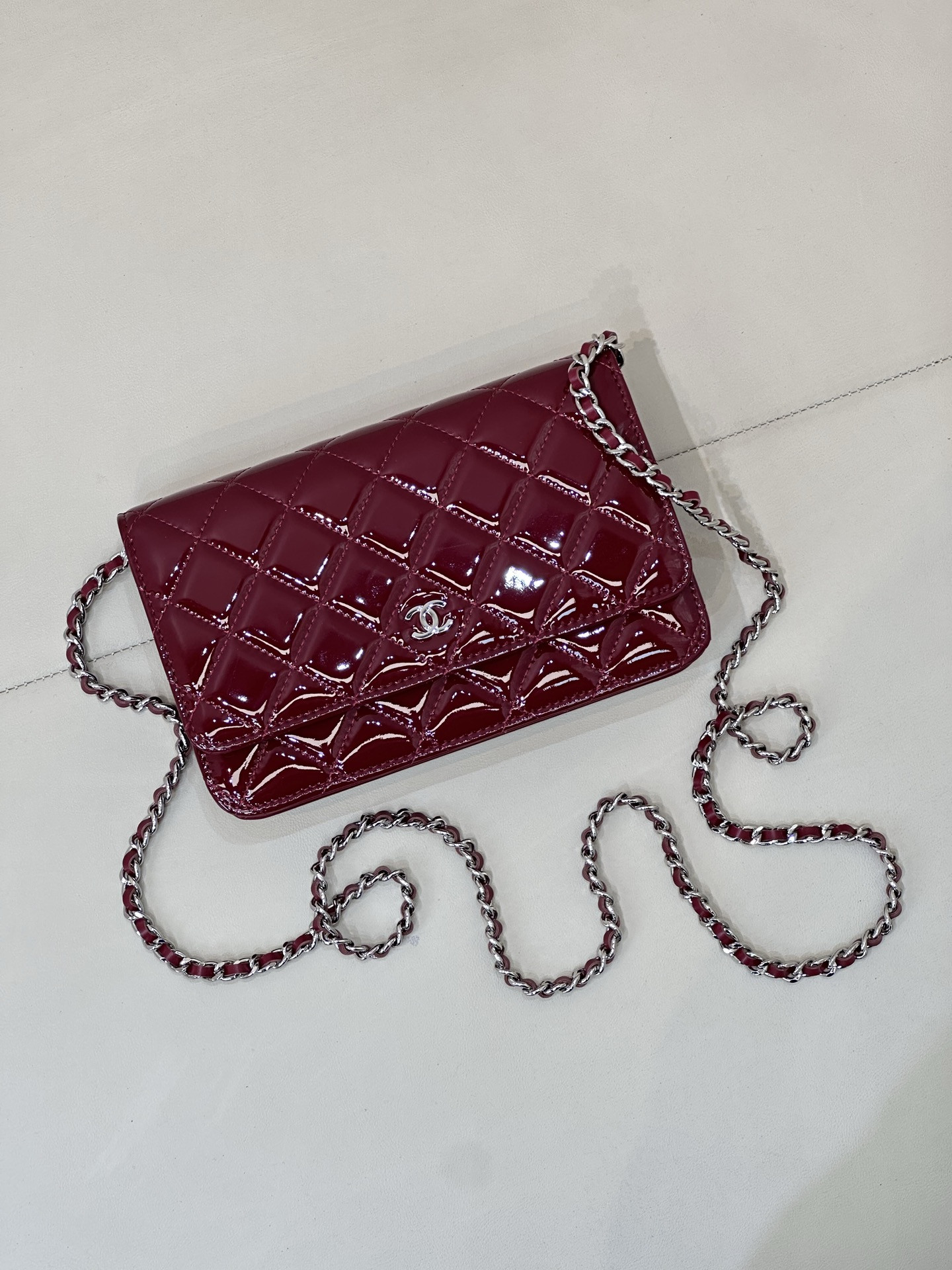 Ch**el woc classic wallet on chain 13x19cm