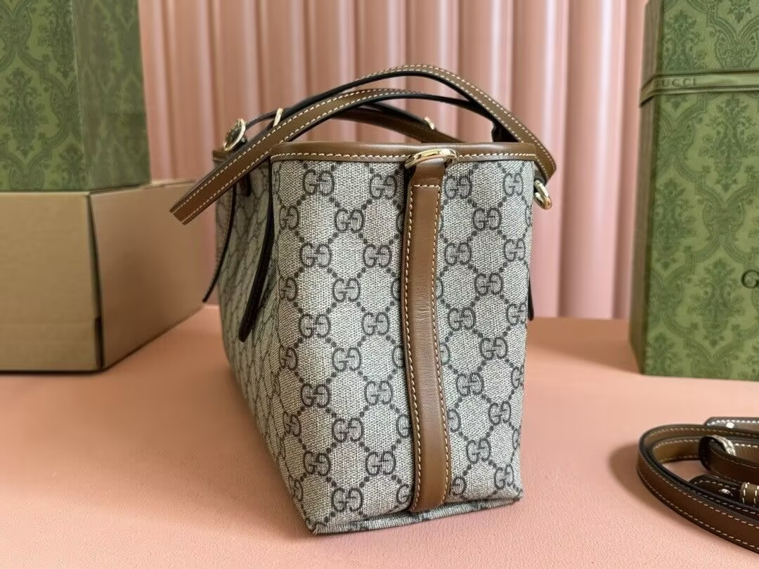 Gvc*1 GG Emblem Tote Bag 31x18.5x11.5cm