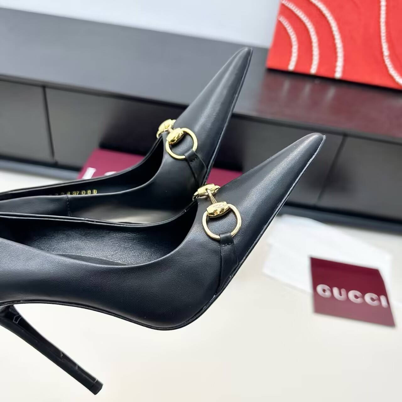 UA Gvc*1 Donna pump