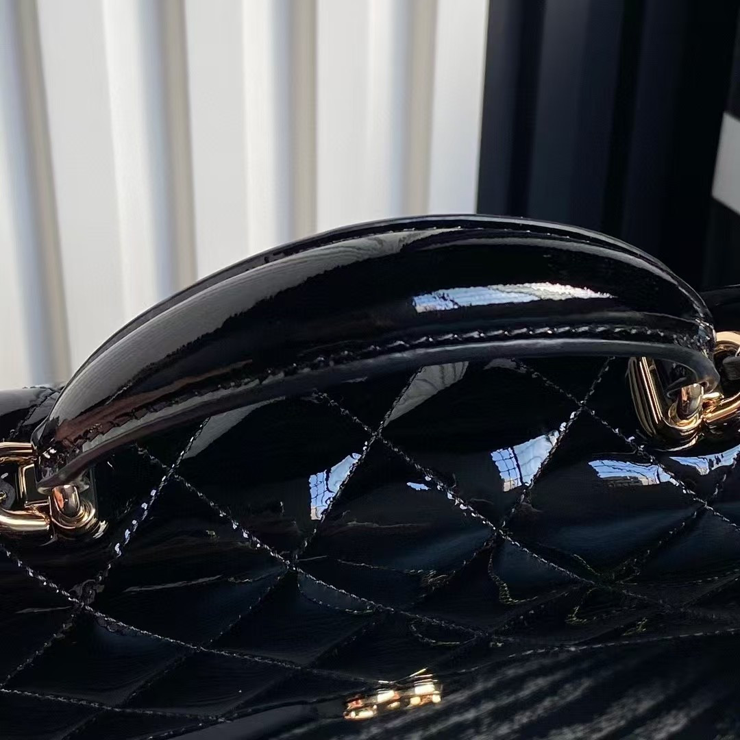 Ch**el Mini Classic Handbag With Top Handle 20x12x6cm