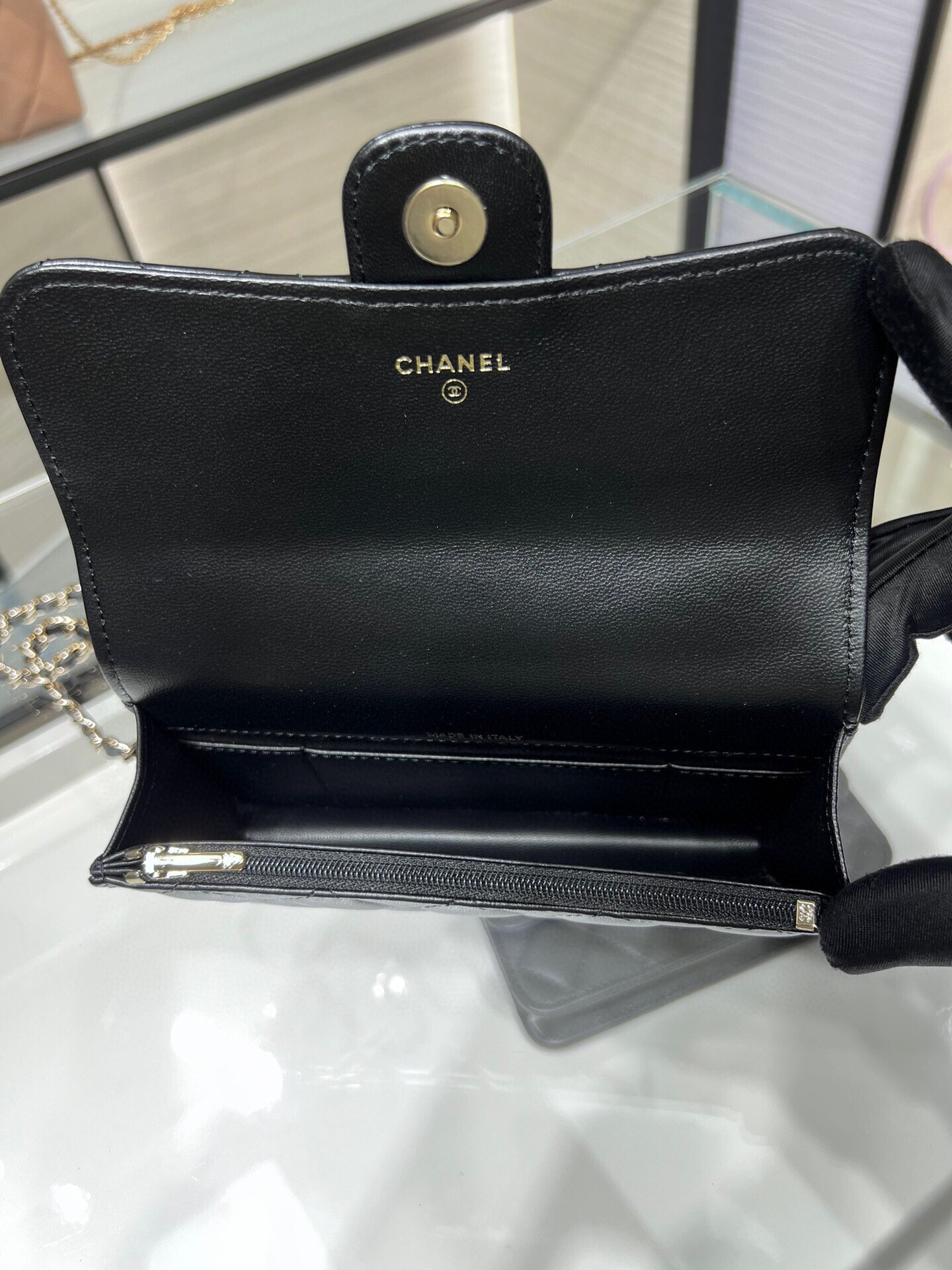 Ch**el classic handbag with top handle light gold buckle 17x9x3cm