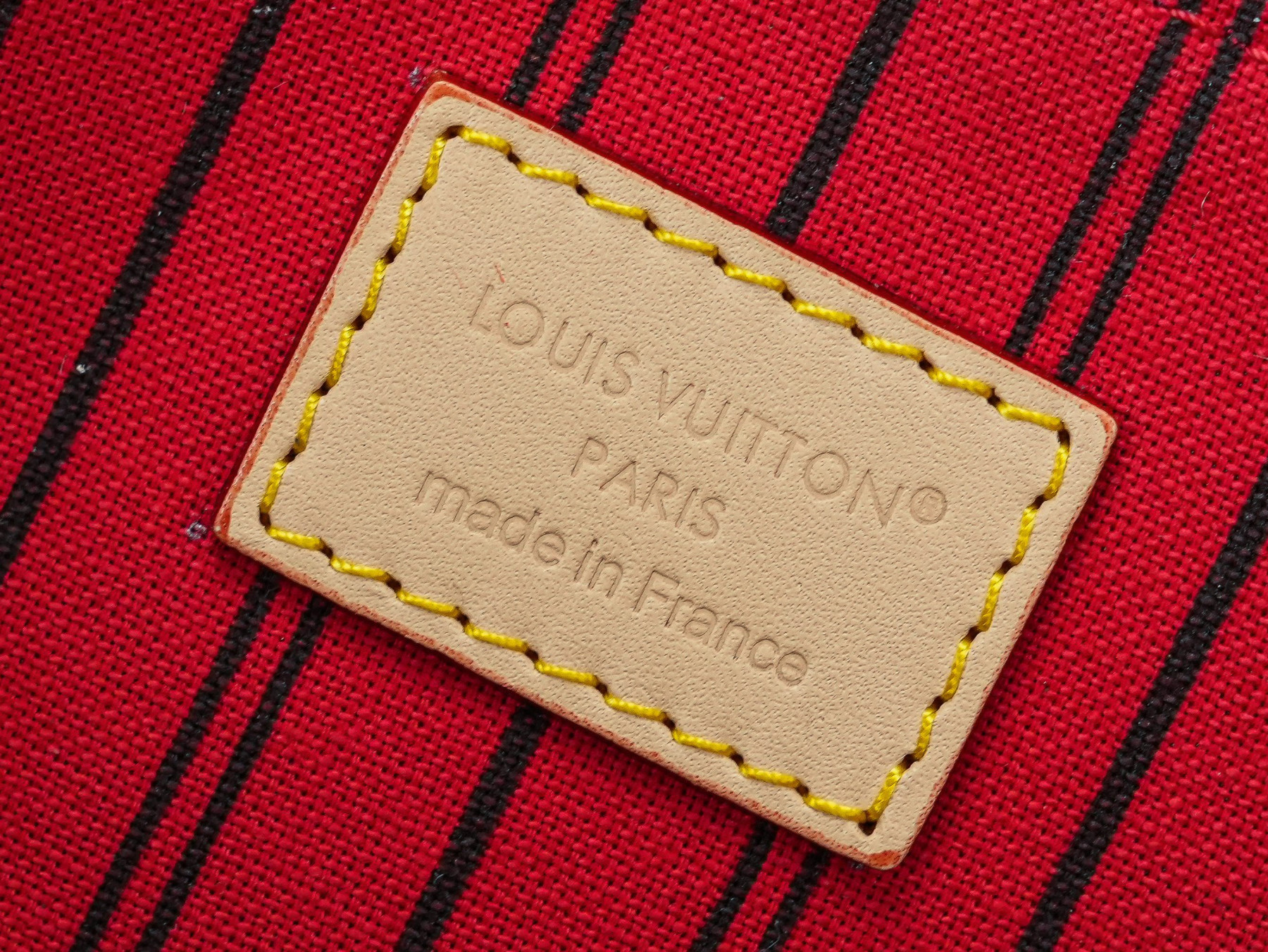 Louis Vuitton Monogram Ever More PM Handbag M15208 35x21x12cm