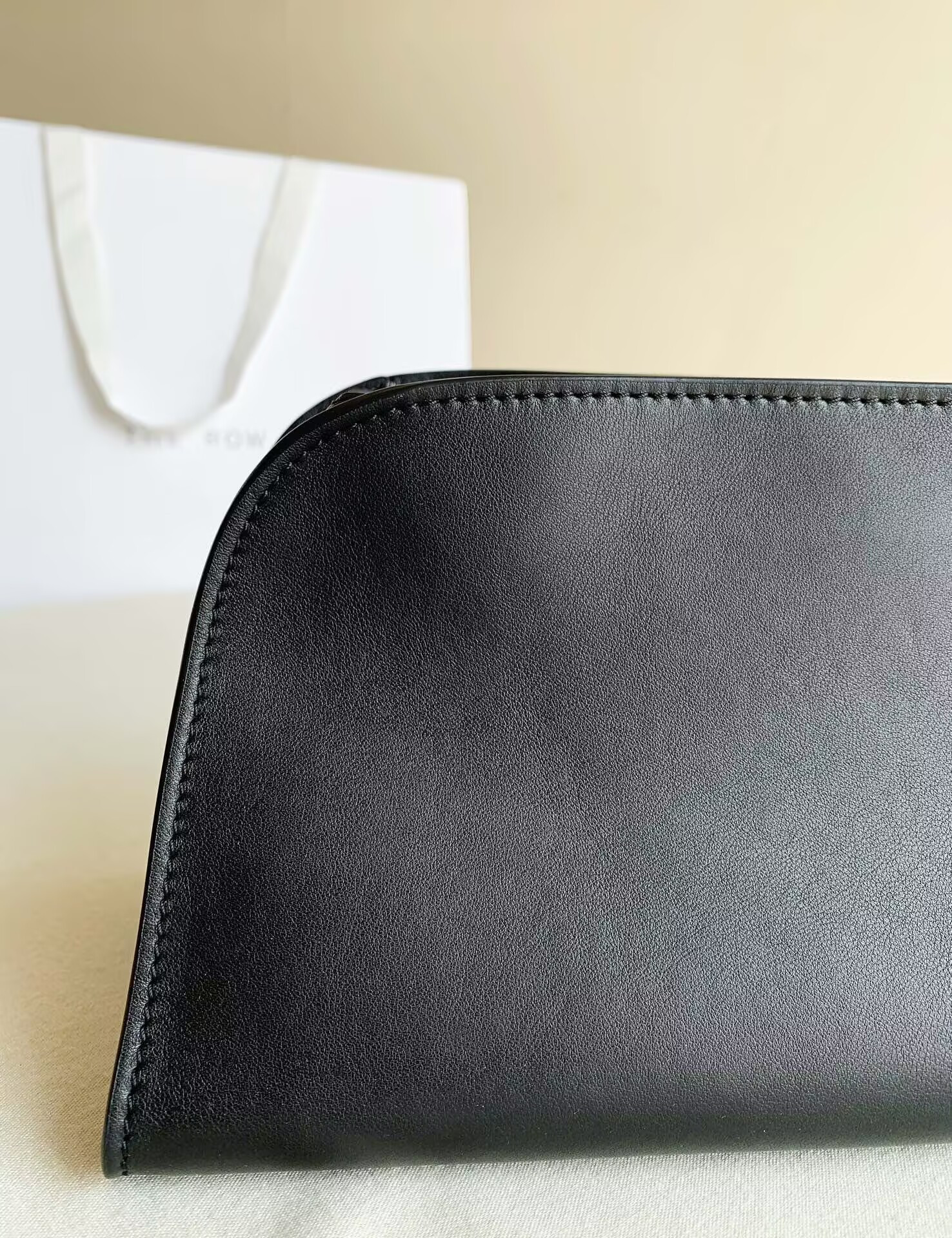 The R0w Peggy Clutch in Leather 28x13x14cm