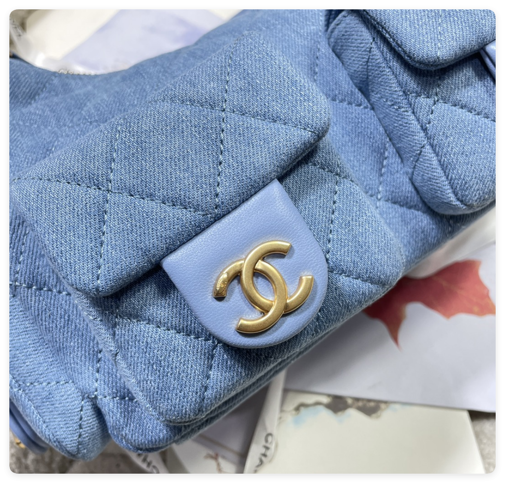 Ch**el CRUISE 2024/25 LARGE HOBO BAG Washed Denim & Gold-Tone Metal Blue  22x 31x 15cm