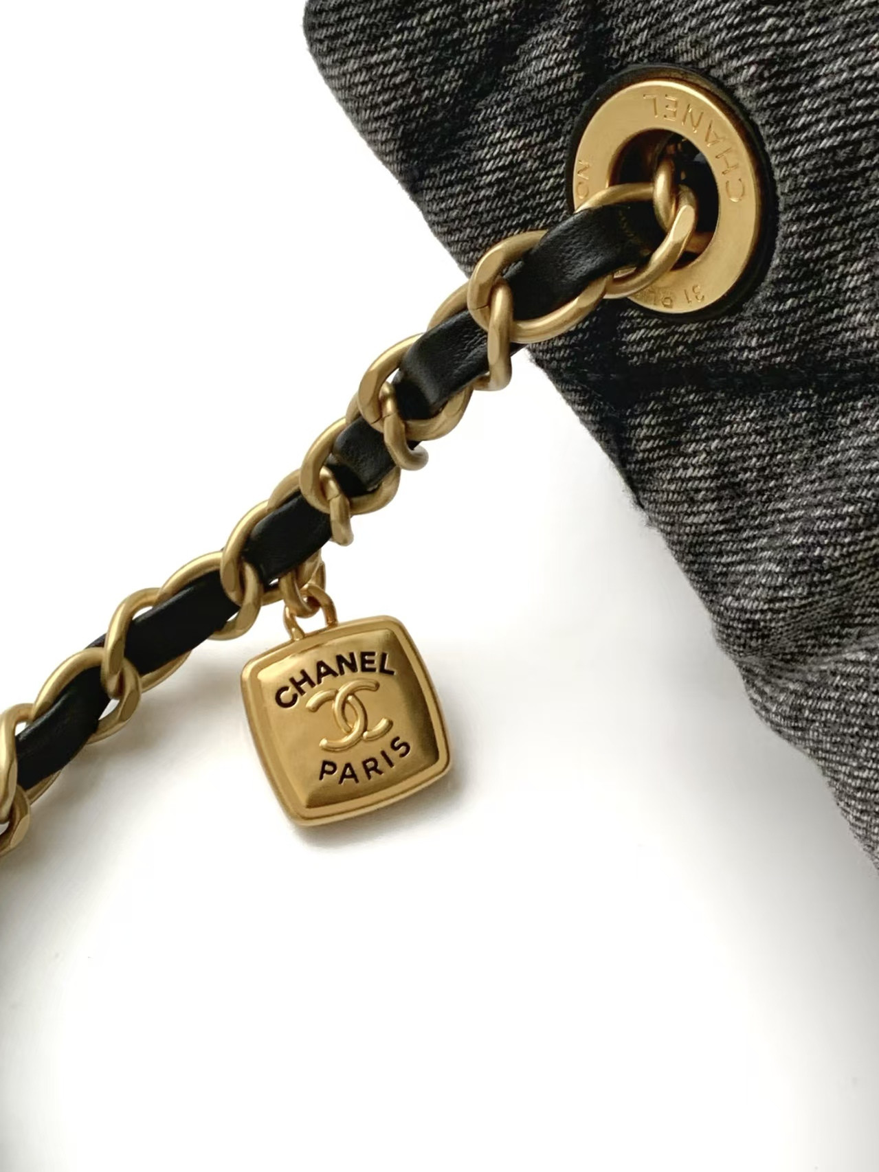 Ch**el Maxi Flap Bag  27x45x10cm