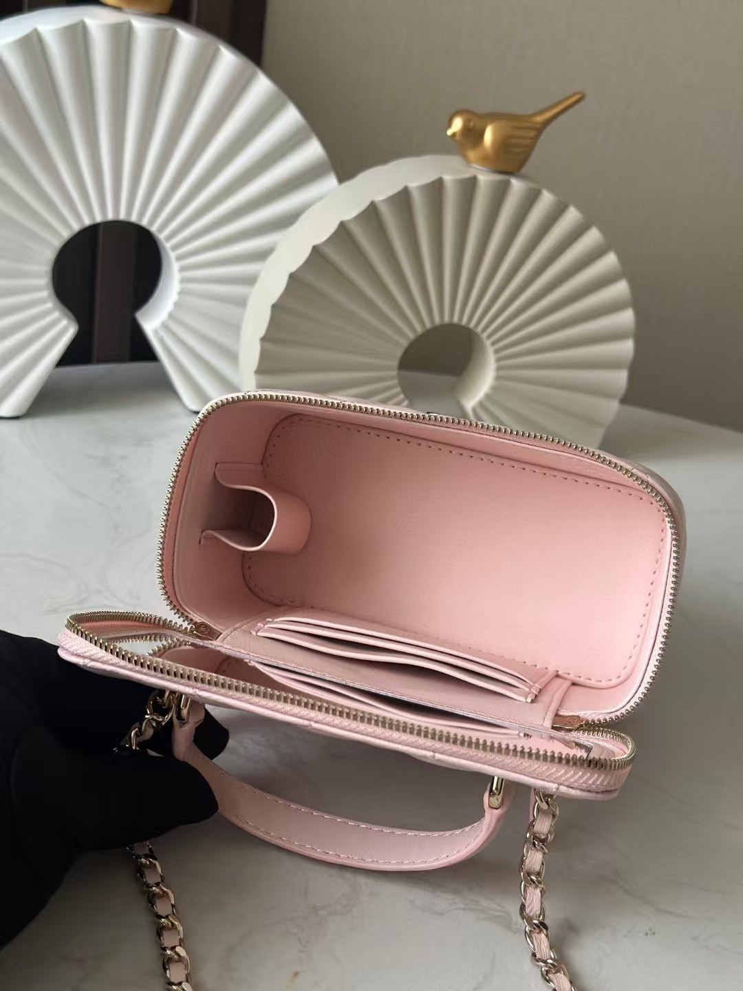 Ch**el Long Vanity with chain 16.5x10x8cm