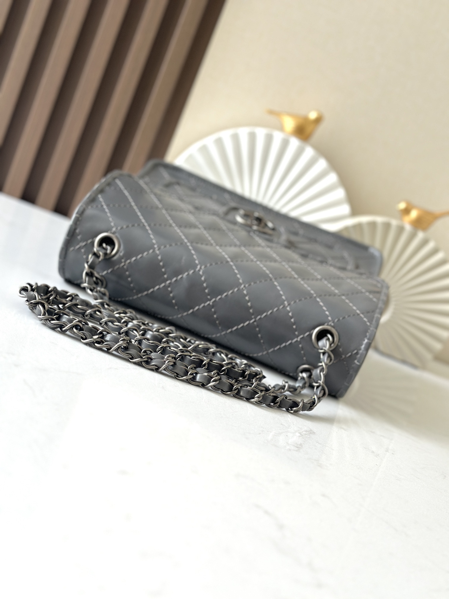 Chanel Vintage Flap tofu bag 26x11x23cm