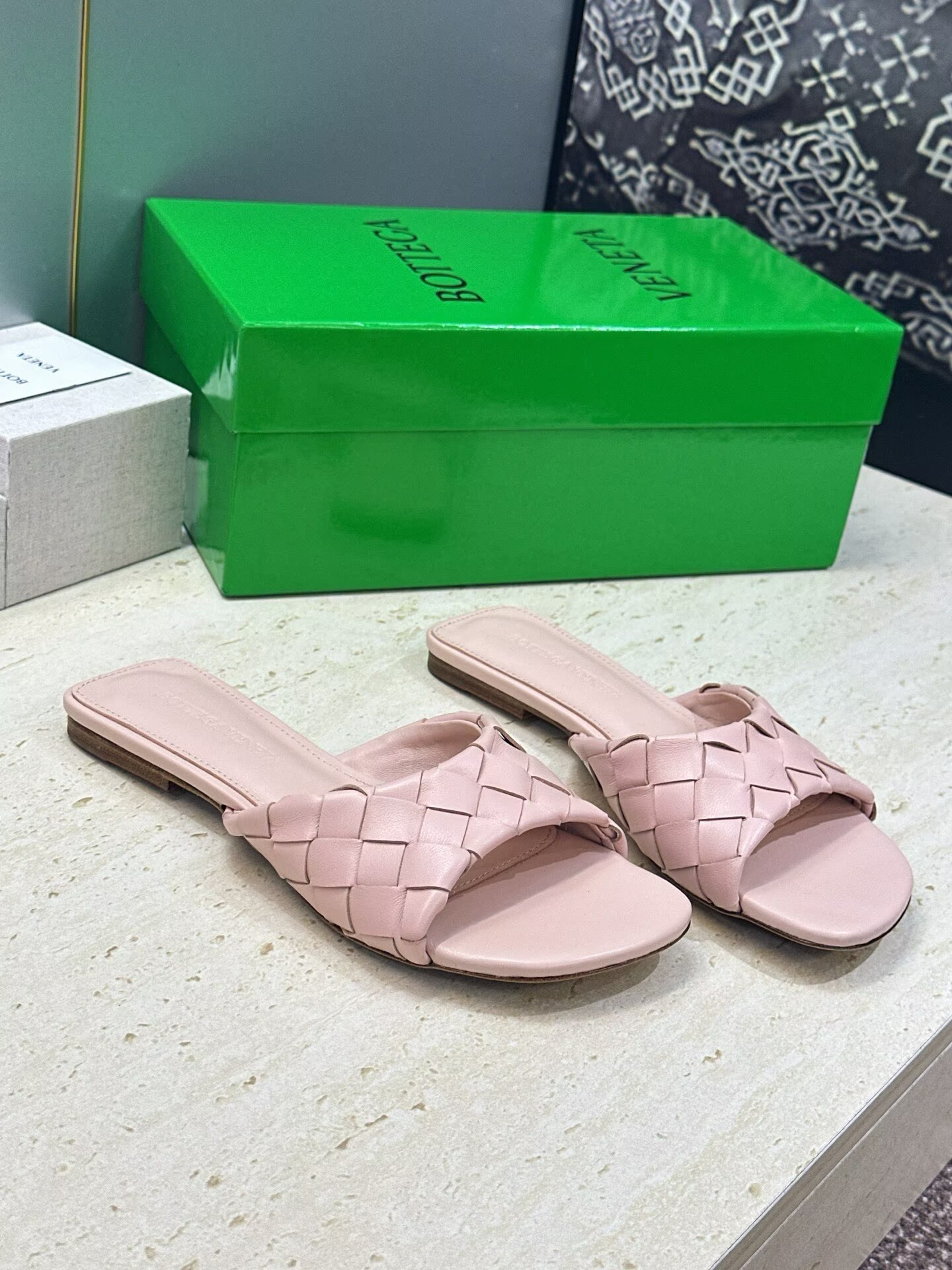 UA B0tt*ga Ven*ta Slides