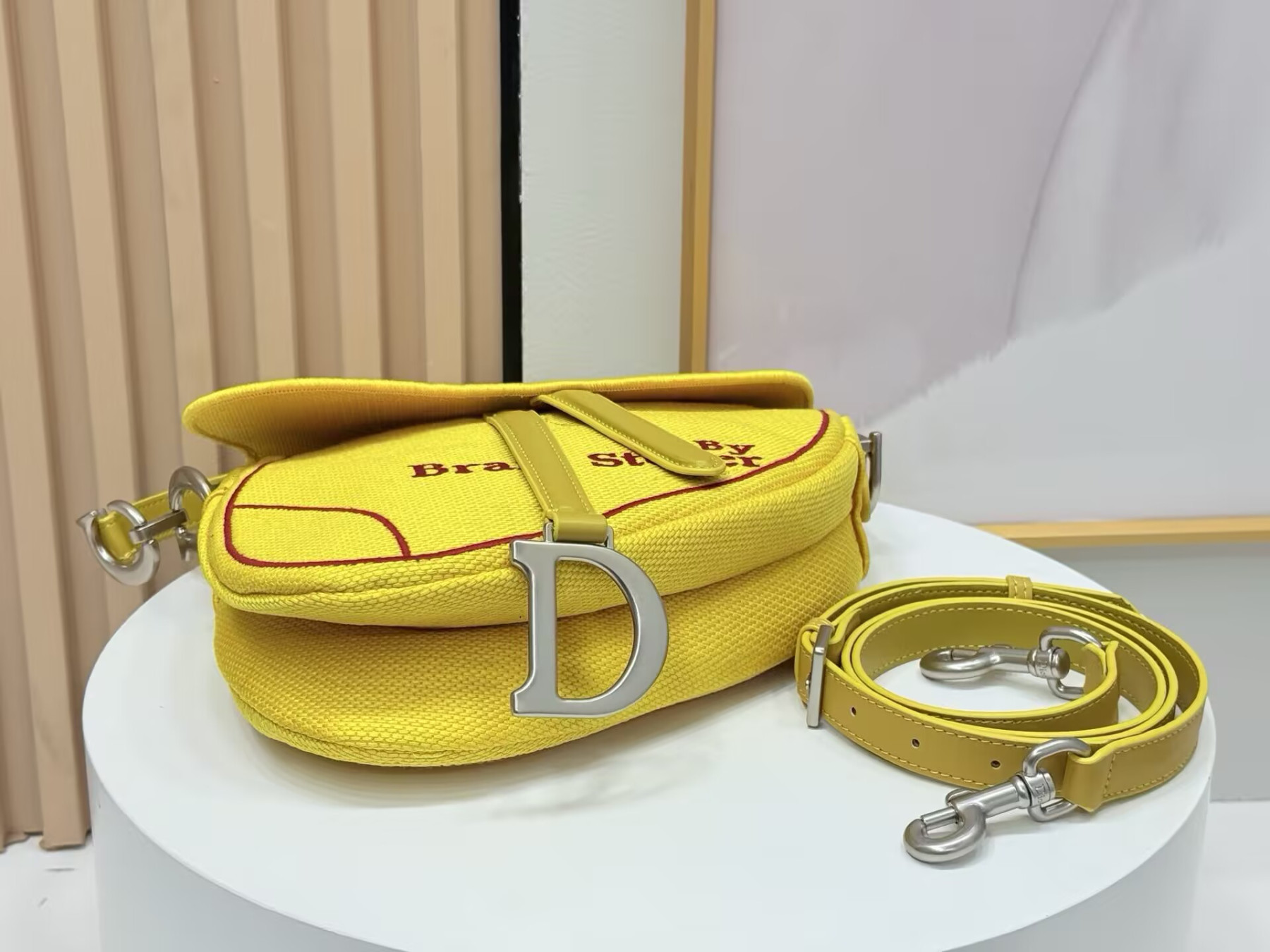 D10r saddle bag 24x6x18cm