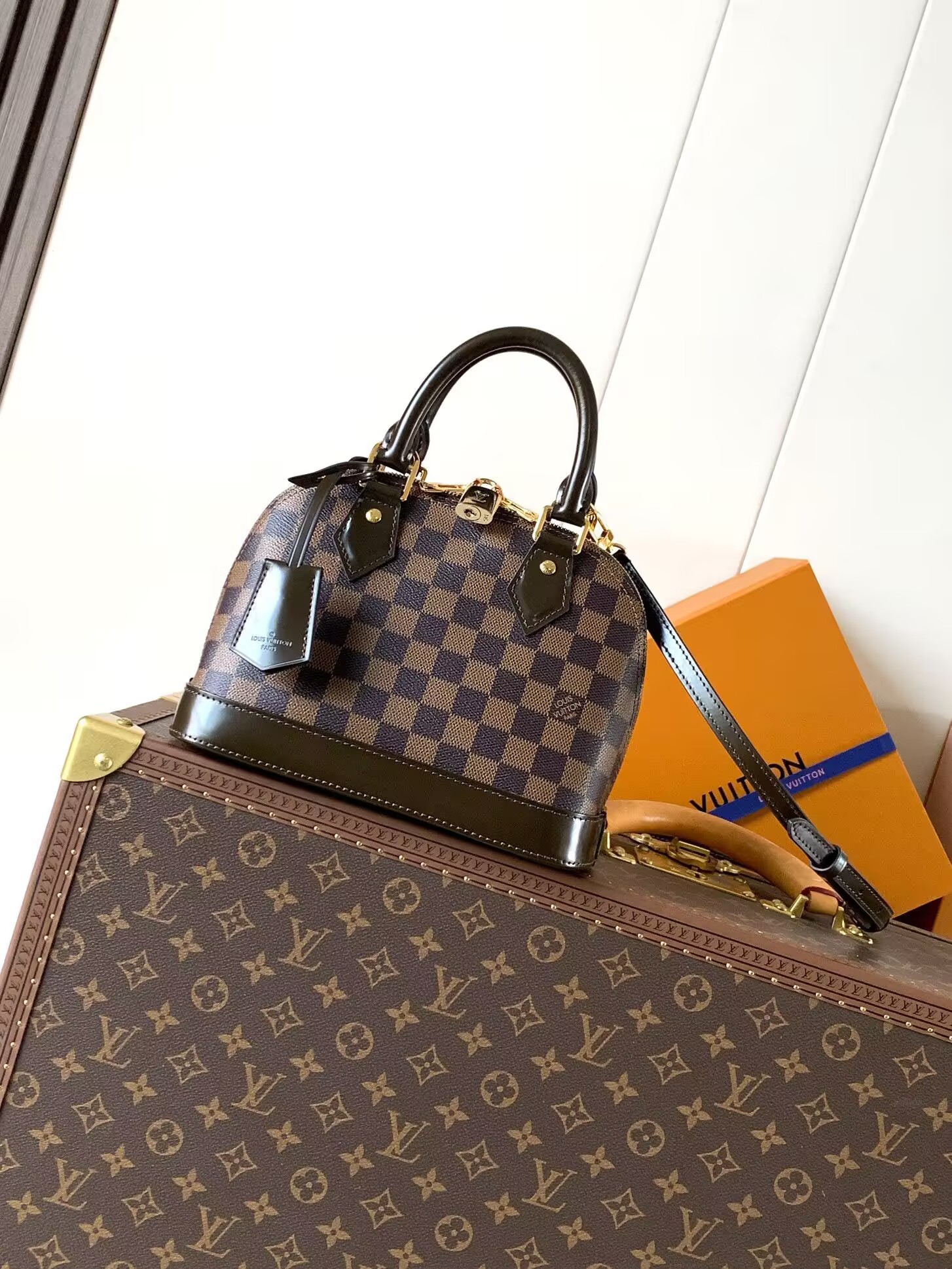 LV Alma BB N40606 23.5x17.5x11.5cm