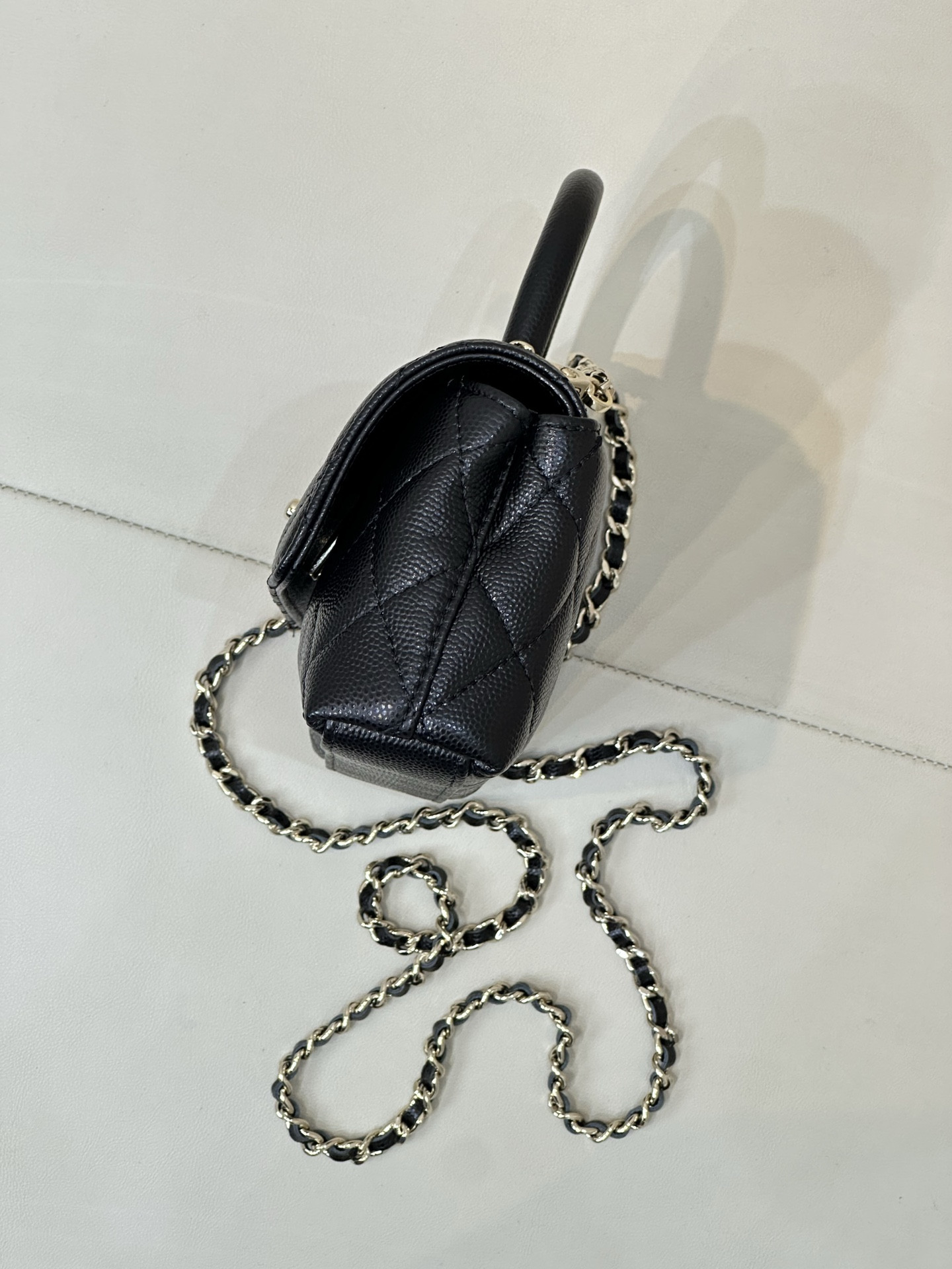 Ch**el Coco Handle Flap Bag AS5285 21x10x5cm