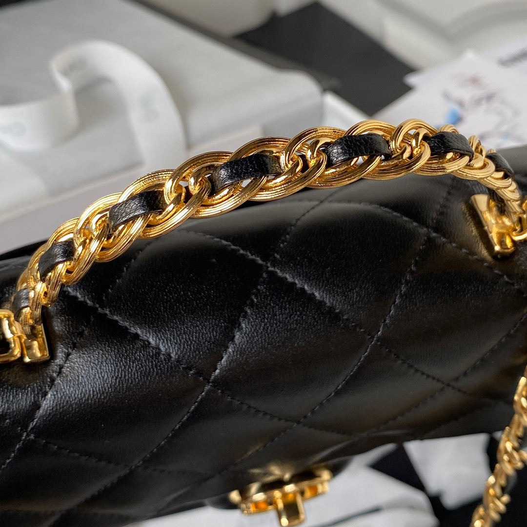 Ch**el flap handbag 13x21x8cm