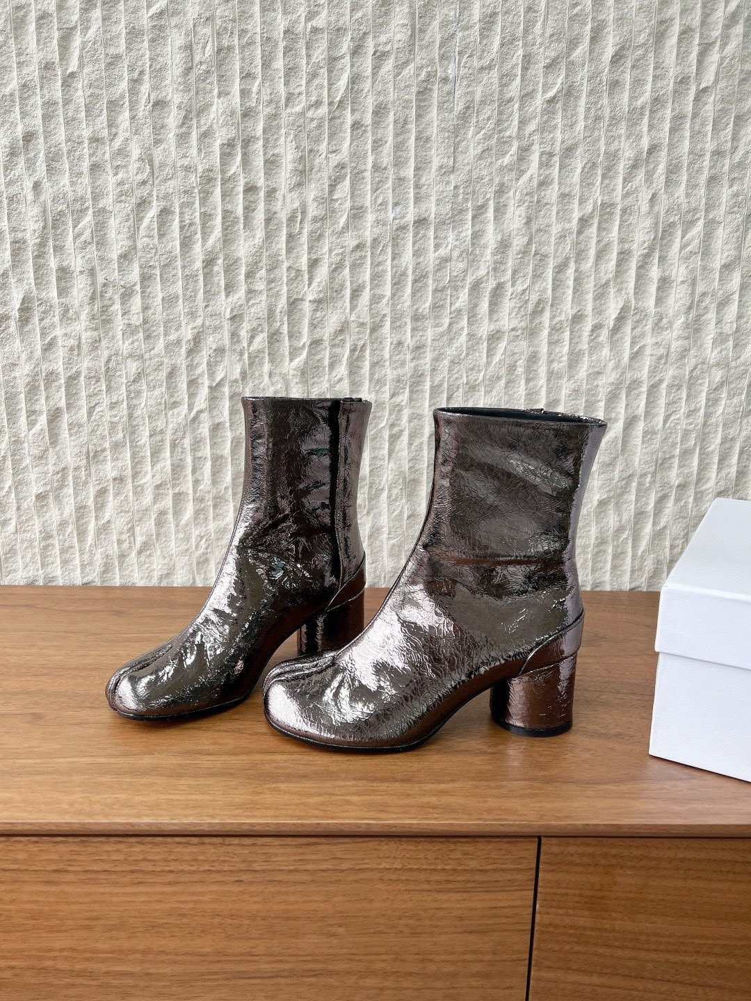 UA Ma1s0n Marg*e1a Tabi Mirror Boots