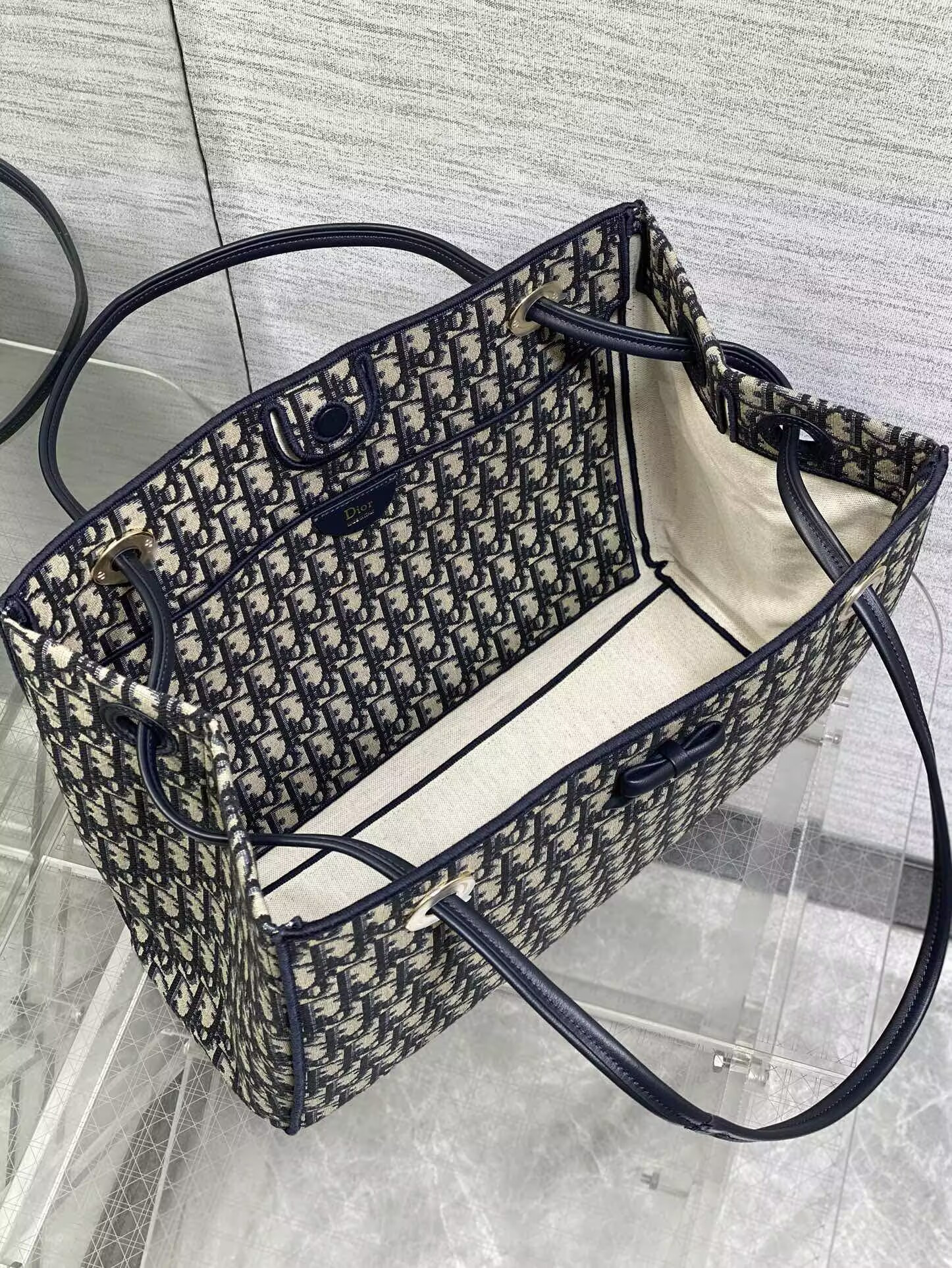 D10r Medium Promenade Shopping Bag 37x29x14cm