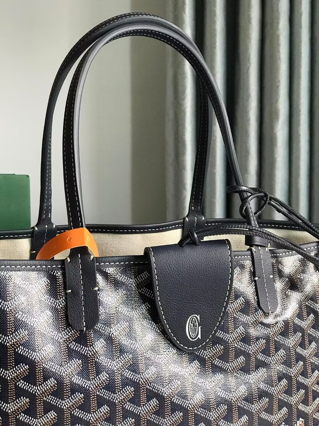 G09ard Small Saint L0vis Bag 28 cm x 15 cm x 34 cm