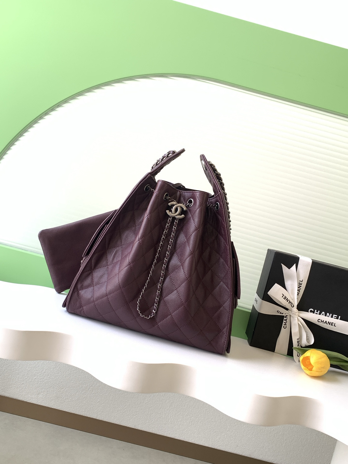 Ch**el 25c bucket bag 40x30x15cm