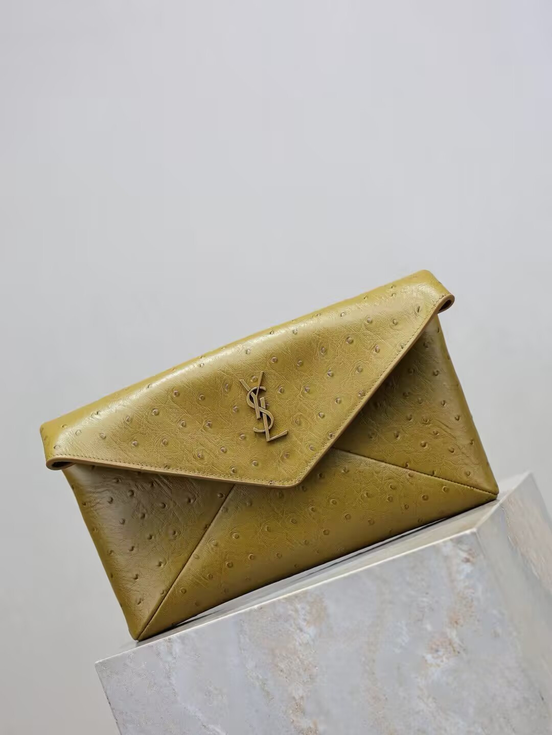 Y51 CASSANDRE large envelope pouch 29.5x18x4.5cm