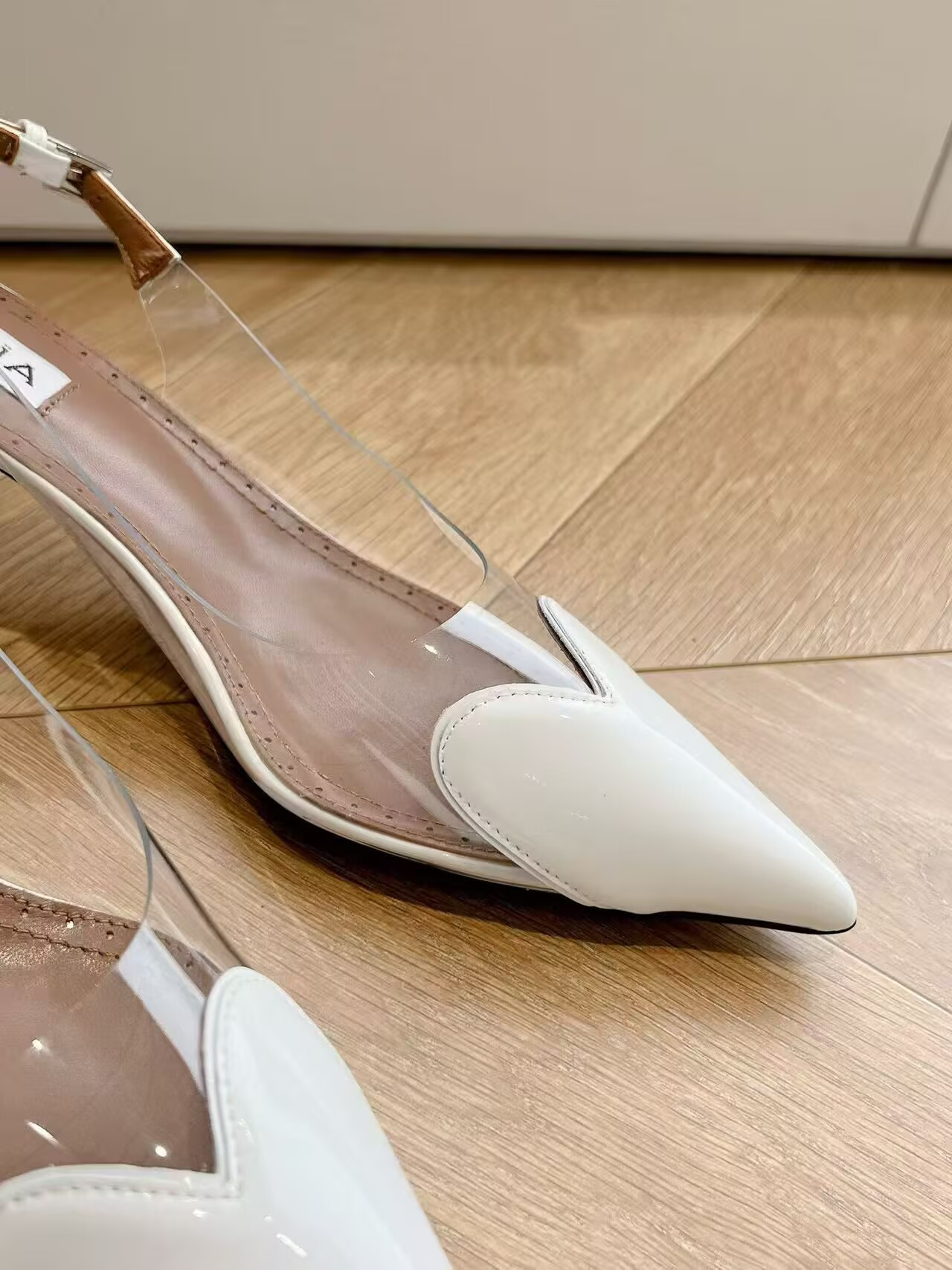 UA ALAÏA Le Coeur Plexi Heart-Toe Slingback Pump 5.5cm Heel
