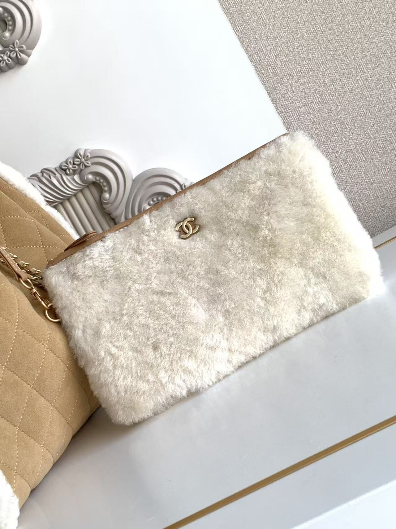 Ch**el 25c bucket bag 40x30x15cm